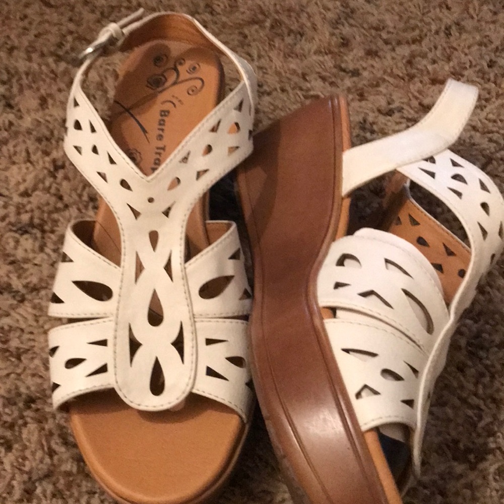 New Bare Trap white summer shoes wedge 7.5